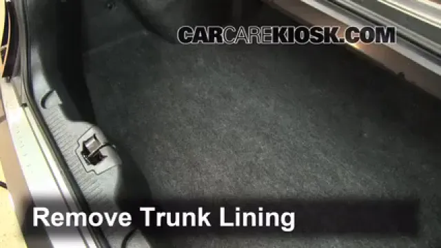 2013 Ford Mustang 3.7L V6 Convertible Neumáticos y ruedas Cambiar un neumático pinchado